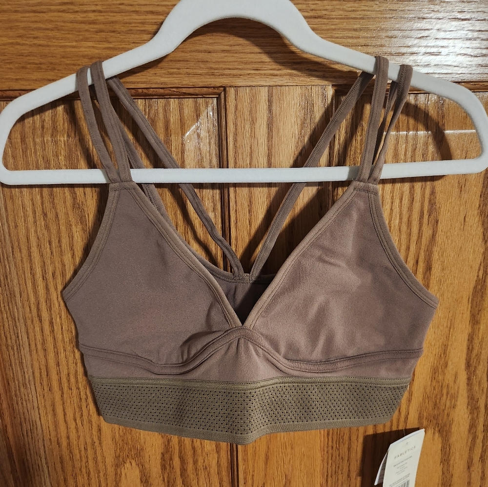 Fabletics Jeni Skulptknit Sports Bra